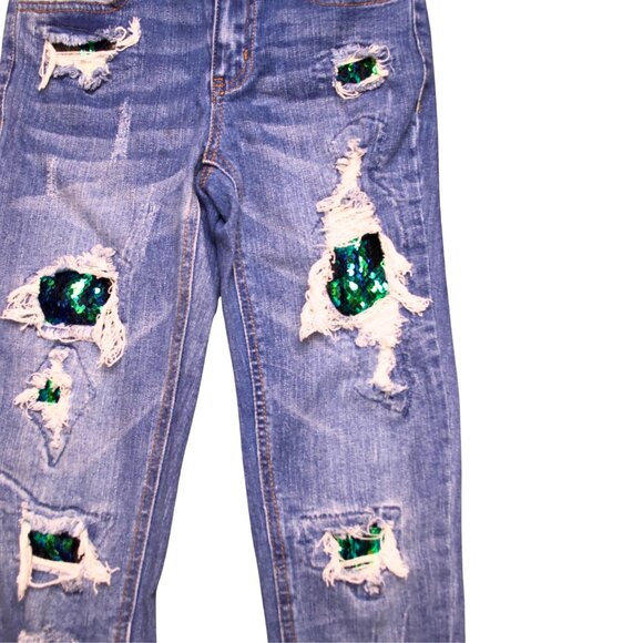 Almost Famous Mid Rise Distressed Sequin PatchSkinny Jeans –Size 0 - Picture 4 of 8